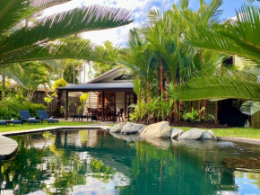 Villa Coral - Tropical Oasis Footsteps to Four Mile Beach